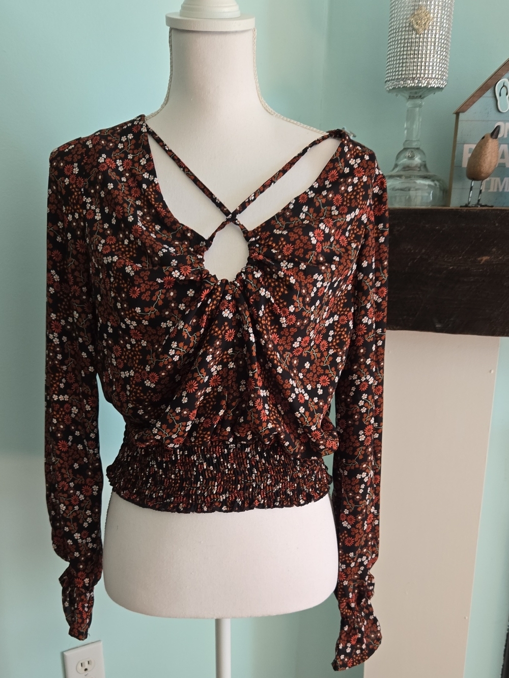Ultra Flirt Floral Blouse Junior's Large